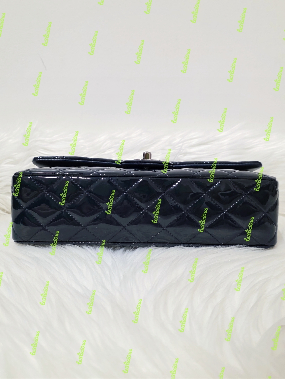 CHANEL 14b QUILTED PATENT LEATHER NAVY MEDIUM CLASSIC FLAP BAG *100% AUTHENTIC* - Picture 8 of 16